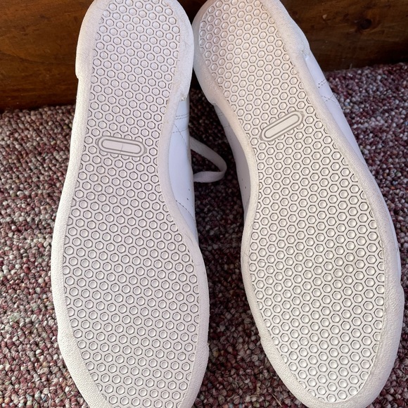 Nurse Mate Sneakers - Picture 3 of 3